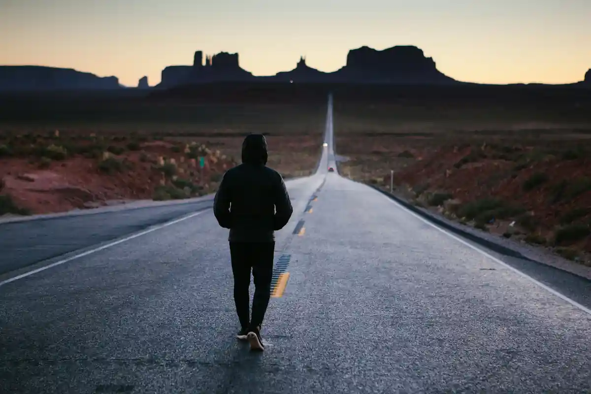 5 Amazing Benefits of Walking Just 30 Minutes Every Day
