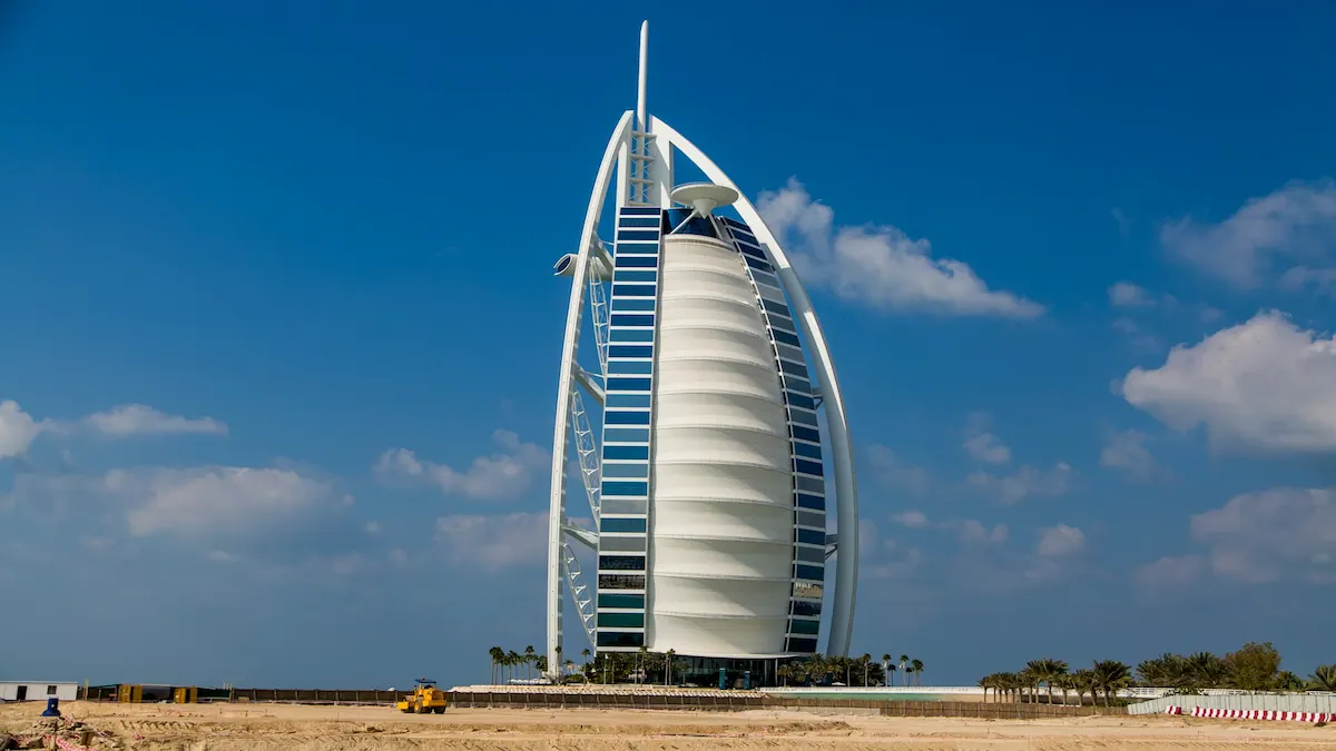 7 Famous Dubai Tourist Places You Must See